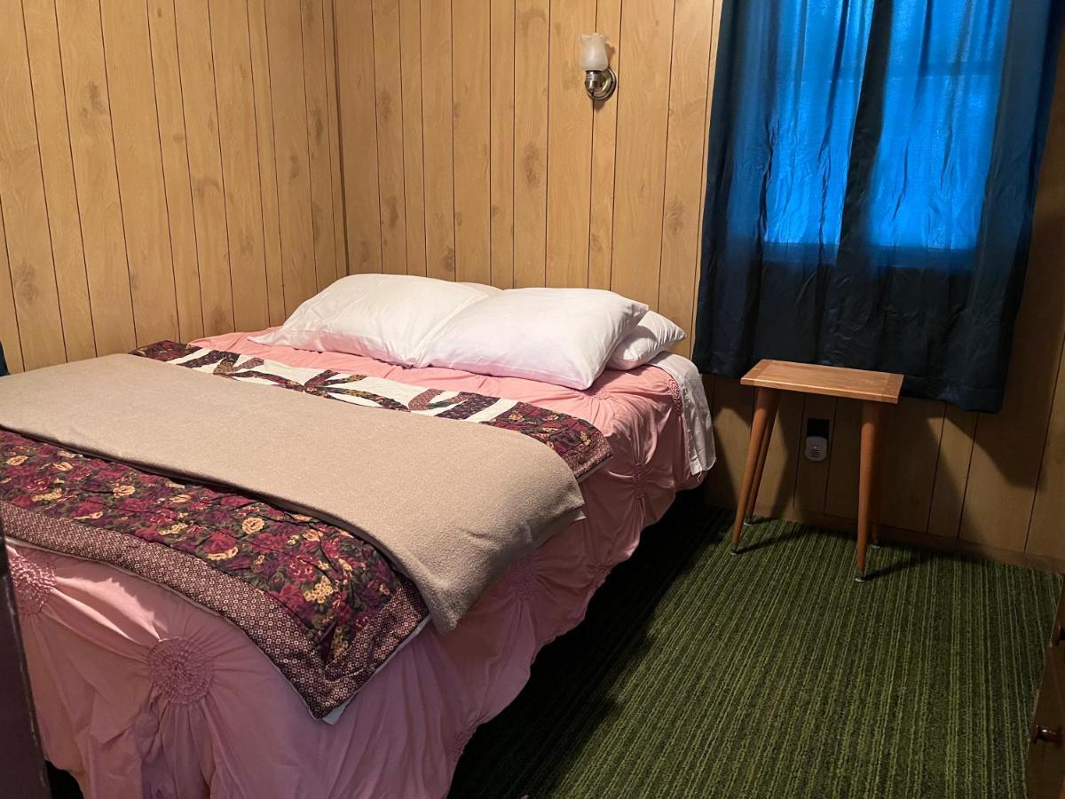 Musky Joe'S Twin Pines Resort New Post 외부 사진