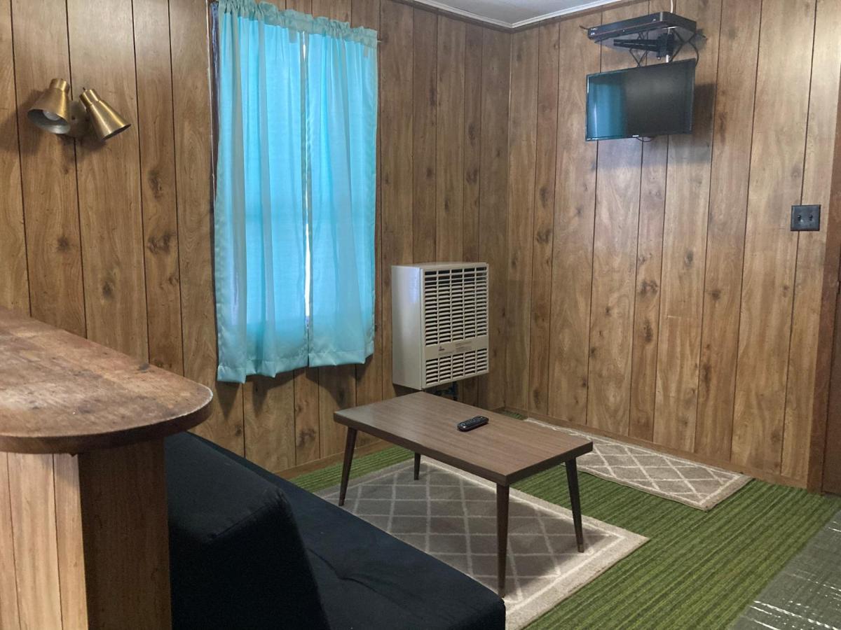 Musky Joe'S Twin Pines Resort New Post 외부 사진