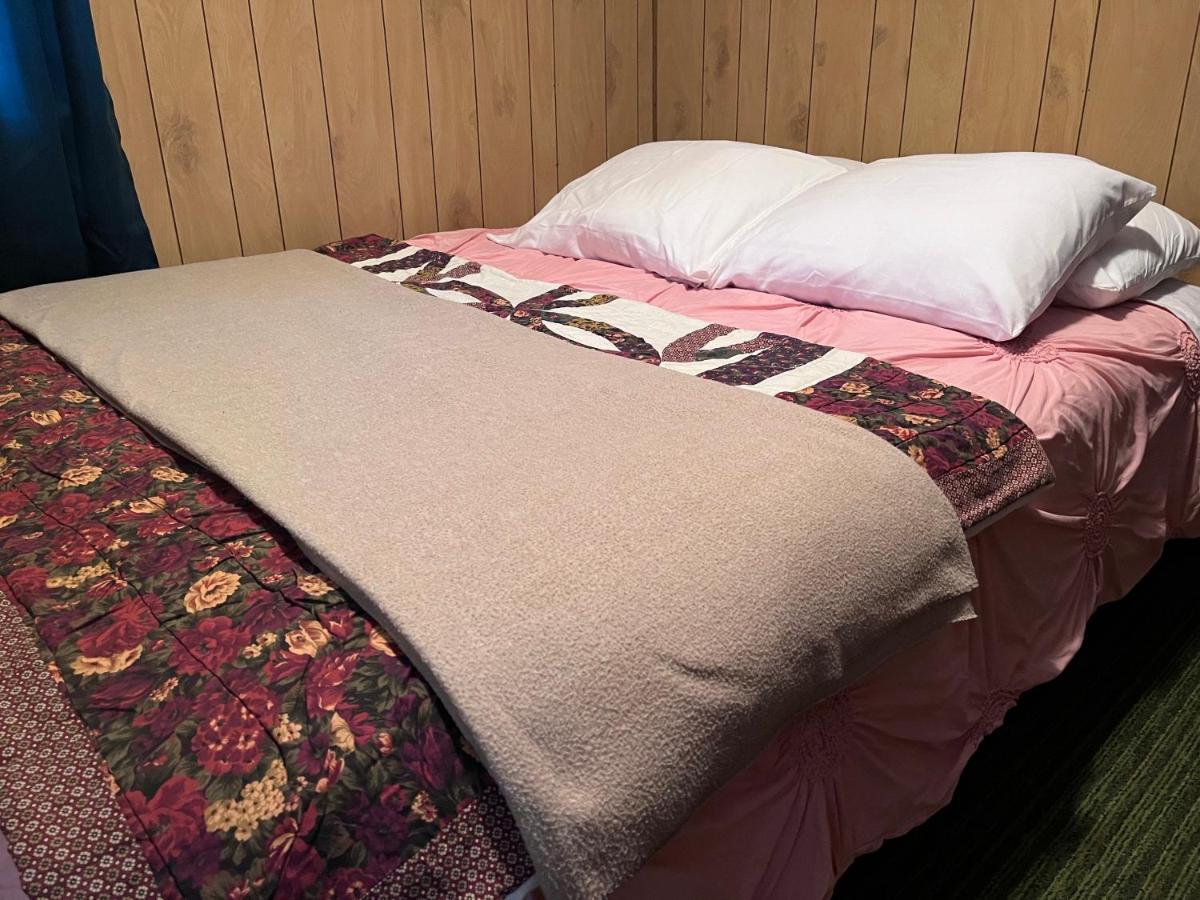 Musky Joe'S Twin Pines Resort New Post 외부 사진